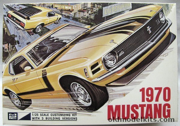 MPC 1/25 1970 Ford Mustang - Boss 302 Version / Stock Car with 428 / High Raise Racing Version, 1370-200 plastic model kit